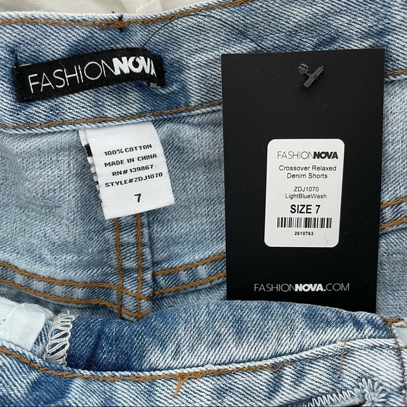Fashion Nova Crossover Shorts - New With Tags - Picture 2 of 2